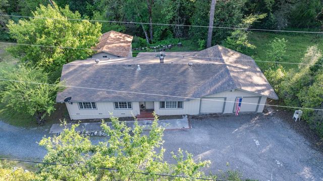 8792 Hidden Valley Rd, Mountain Ranch, CA 95246