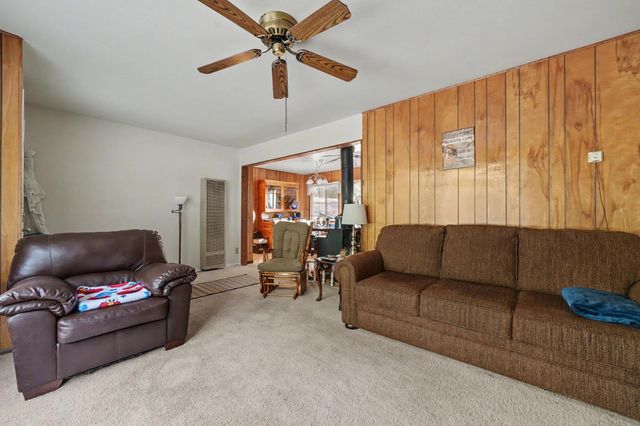 8792 Hidden Valley Rd, Mountain Ranch, CA 95246