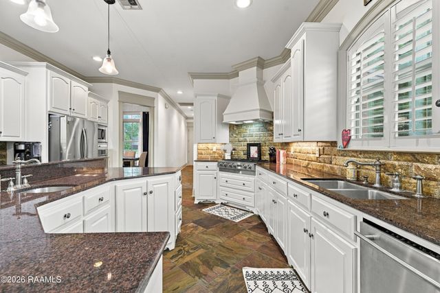 104 Bridge Creek Cove, Lafayette, LA 70508