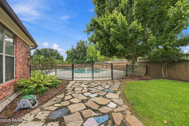 104 Bridge Creek Cove, Lafayette, LA 70508