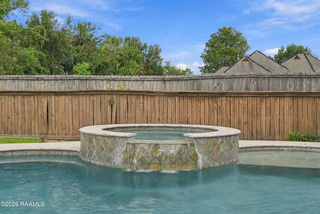 104 Bridge Creek Cove, Lafayette, LA 70508