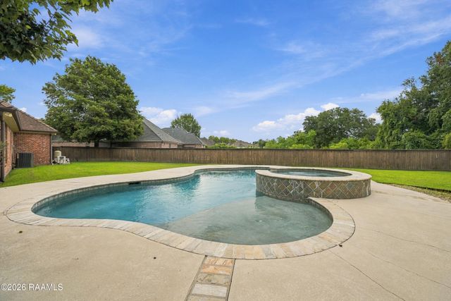 104 Bridge Creek Cove, Lafayette, LA 70508