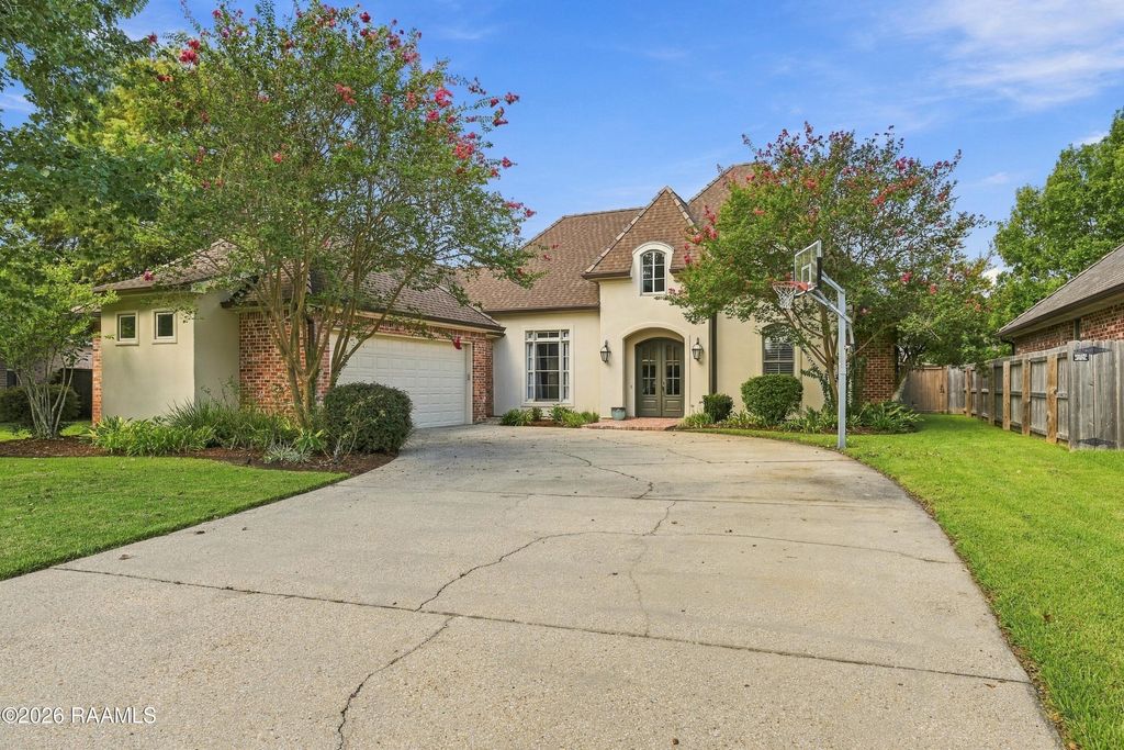 104 Bridge Creek Cove, Lafayette, LA 70508