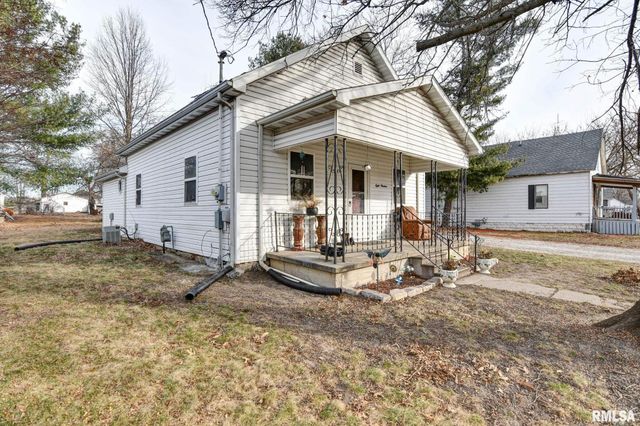 819 E ADAMS Street, Taylorville, IL 62568