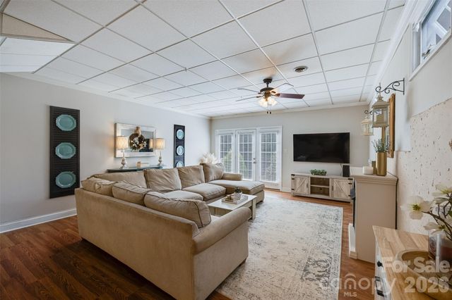 1004 Ashley Place, Belmont, NC 28012