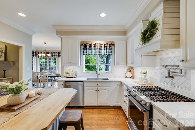 1004 Ashley Place, Belmont, NC 28012