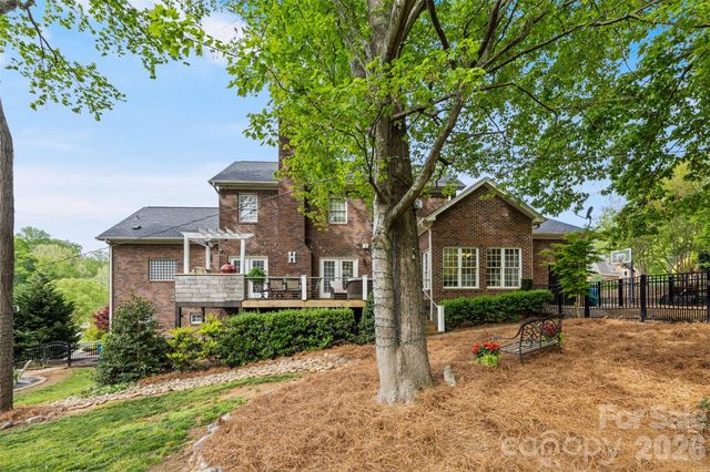 1004 Ashley Place, Belmont, NC 28012