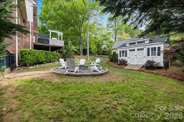1004 Ashley Place, Belmont, NC 28012