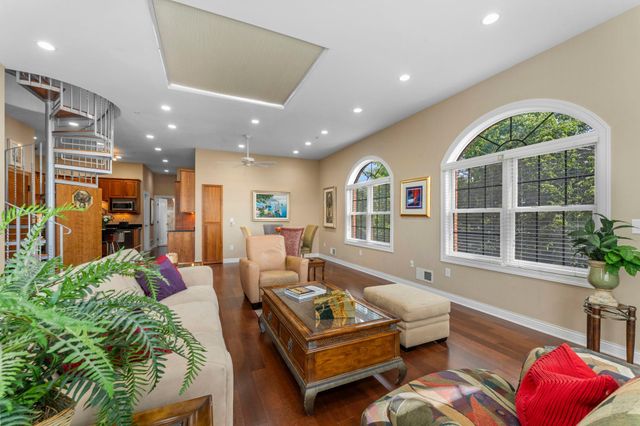 3125 Inglewood Avenue S 202, Saint Louis Park, MN 55416