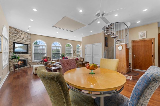 3125 Inglewood Avenue S 202, Saint Louis Park, MN 55416
