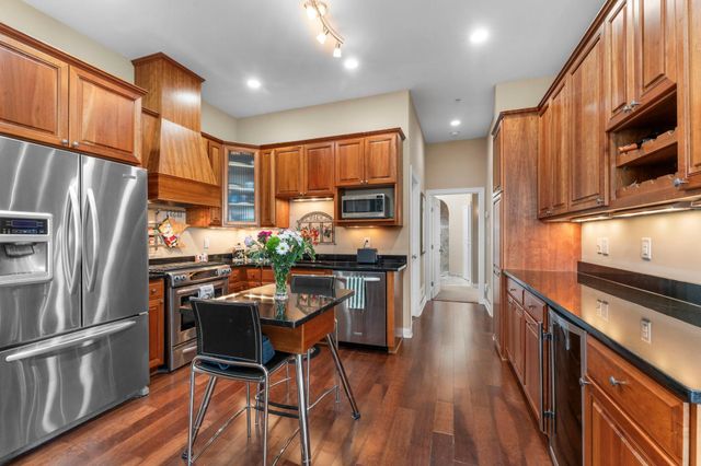 3125 Inglewood Avenue S 202, Saint Louis Park, MN 55416