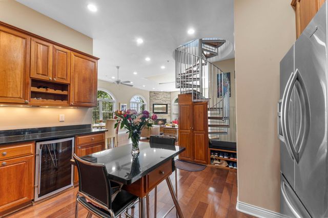 3125 Inglewood Avenue S 202, Saint Louis Park, MN 55416