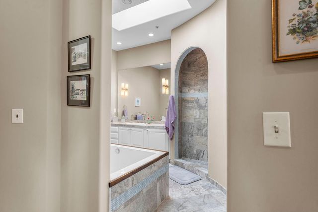 3125 Inglewood Avenue S 202, Saint Louis Park, MN 55416