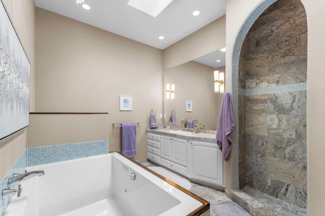 3125 Inglewood Avenue S 202, Saint Louis Park, MN 55416