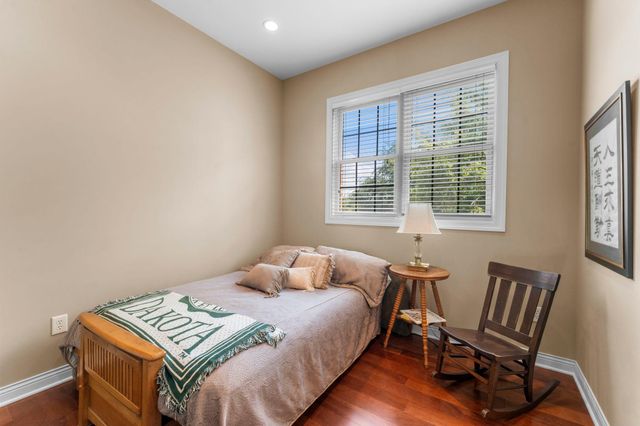 3125 Inglewood Avenue S 202, Saint Louis Park, MN 55416