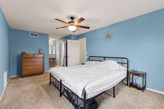 7775 Cedar Wood Circle, Florence, KY 41042