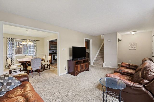 7775 Cedar Wood Circle, Florence, KY 41042