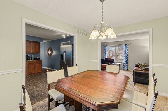 7775 Cedar Wood Circle, Florence, KY 41042