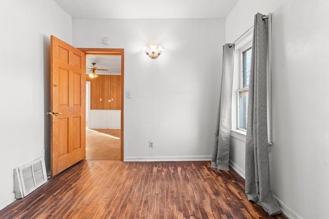 76 W BANK STREET, Fond Du Lac, WI 54935