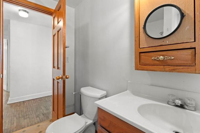 76 W BANK STREET, Fond Du Lac, WI 54935