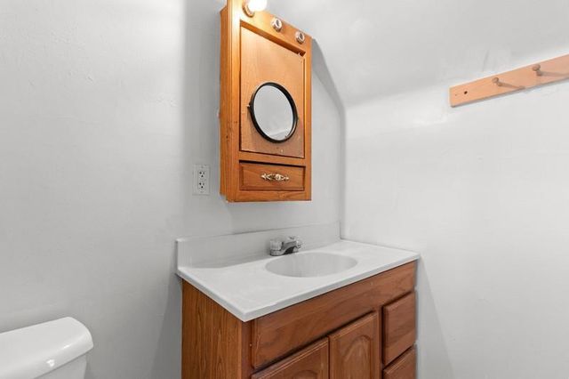 76 W BANK STREET, Fond Du Lac, WI 54935