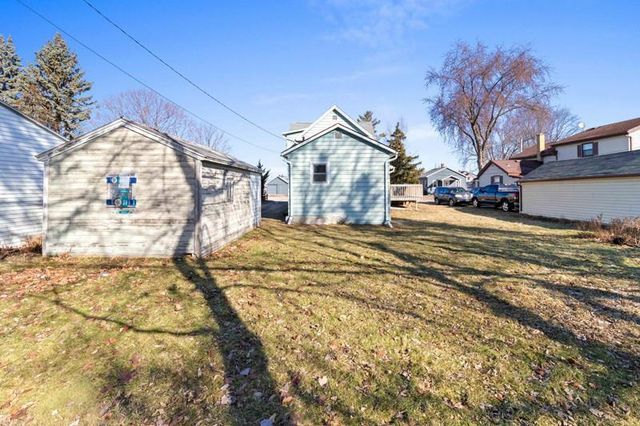 76 W BANK STREET, Fond Du Lac, WI 54935