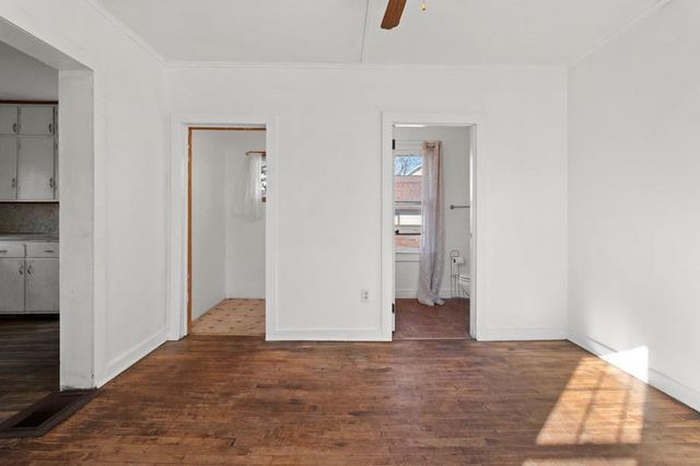 76 W BANK STREET, Fond Du Lac, WI 54935