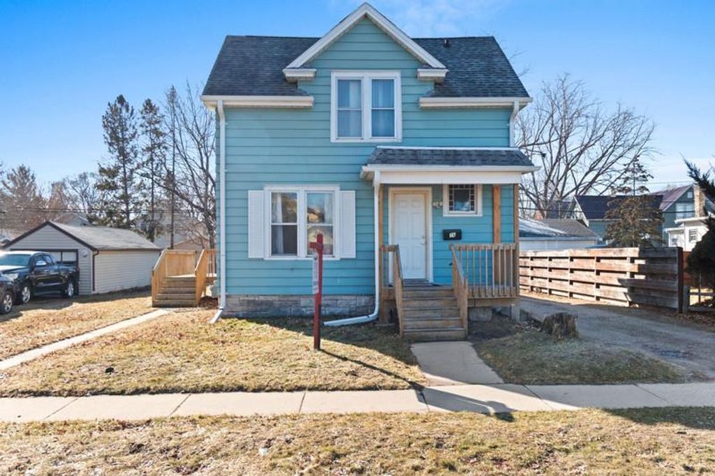 76 W BANK STREET, Fond Du Lac, WI 54935