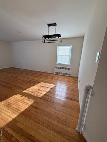 30 Gibson Boulevard 2, Valley Stream, NY 11581