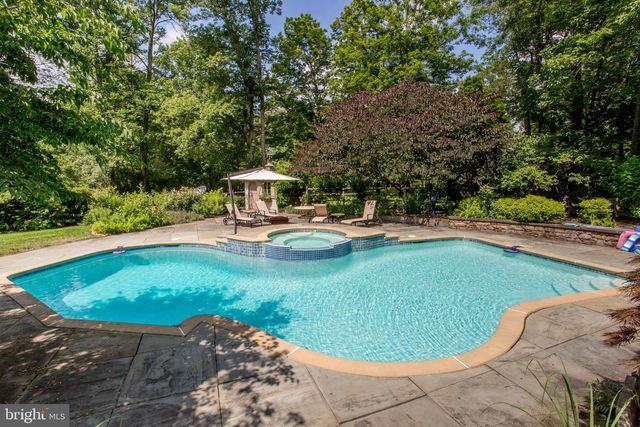 260 CAFFERTY RD, Pipersville, PA 18947