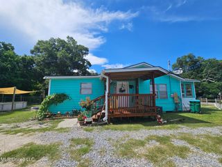 2305 Roberts Avenue, Gulfport, MS 39501