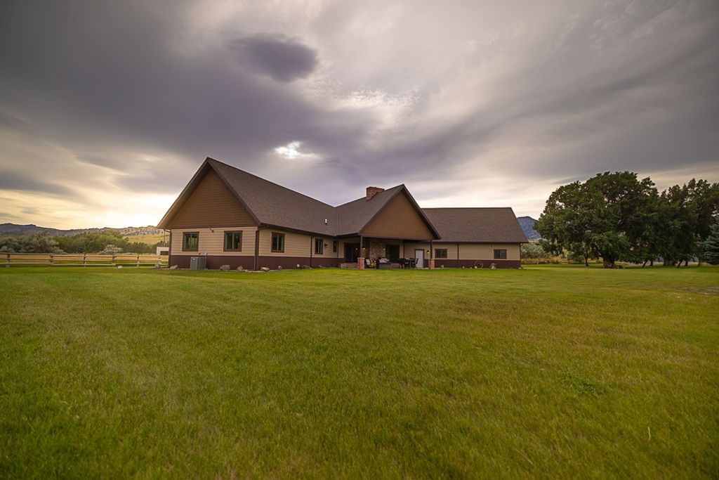 2127 Old Us Highway 91, Cascade, MT 59421 photo 2