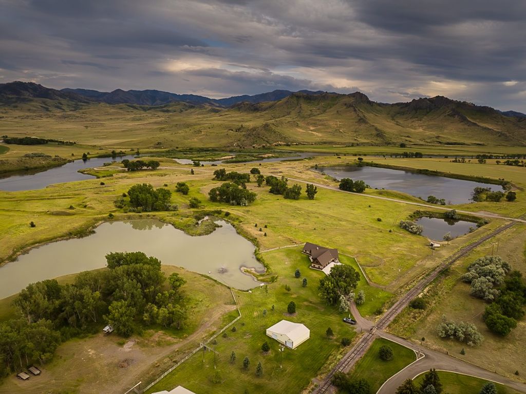 2127 Old Us Highway 91, Cascade, MT 59421 photo 47