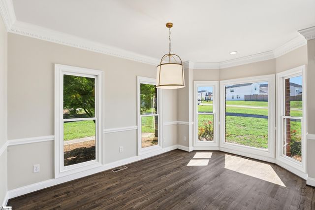 306 Forestglade Lane, Simpsonville, SC 29680