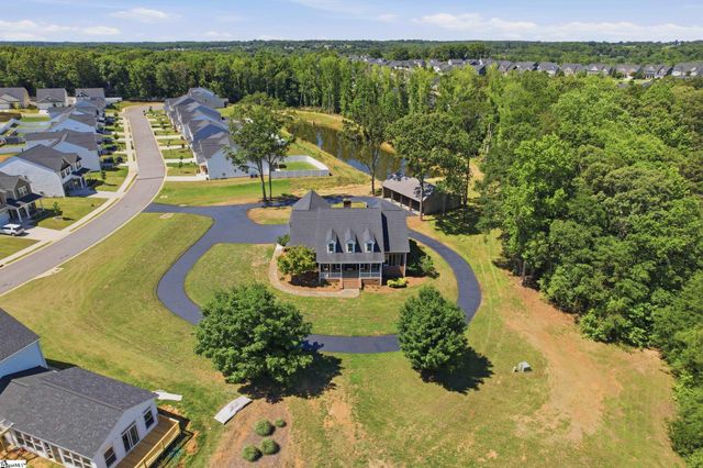 306 Forestglade Lane, Simpsonville, SC 29680