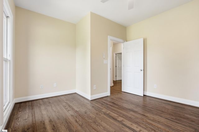 306 Forestglade Lane, Simpsonville, SC 29680