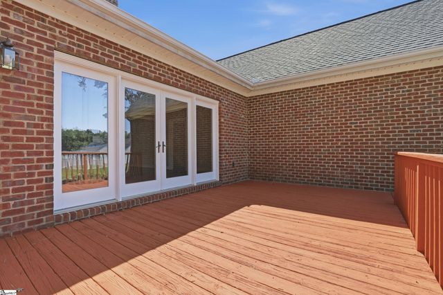306 Forestglade Lane, Simpsonville, SC 29680