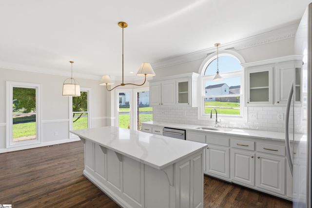 306 Forestglade Lane, Simpsonville, SC 29680