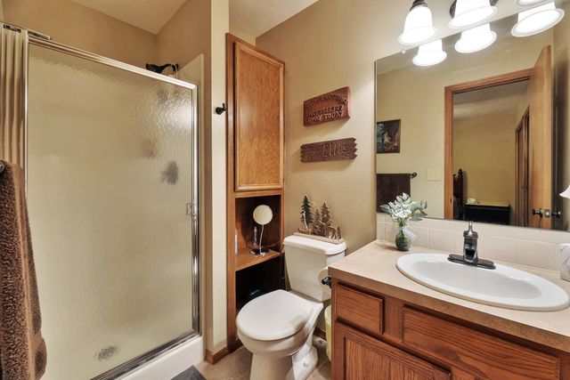 1947 N Marlin Ct, Andover, KS 67002