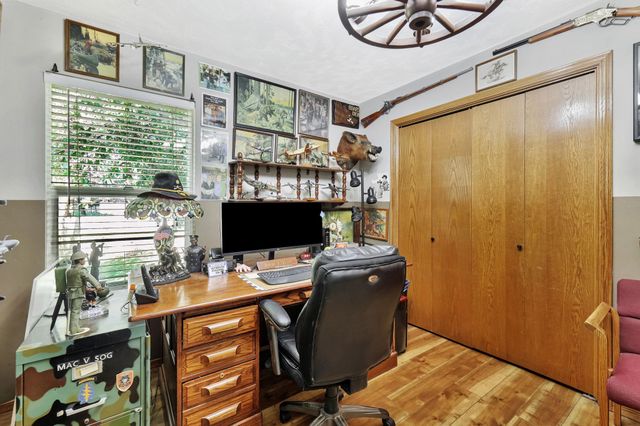 1947 N Marlin Ct, Andover, KS 67002