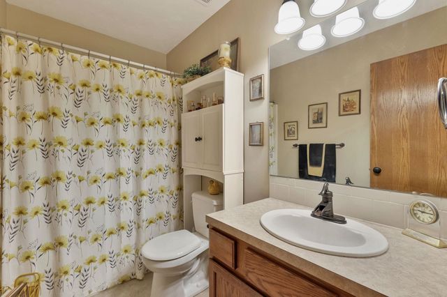 1947 N Marlin Ct, Andover, KS 67002