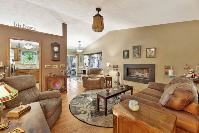 1947 N Marlin Ct, Andover, KS 67002