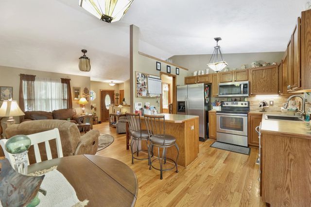 1947 N Marlin Ct, Andover, KS 67002