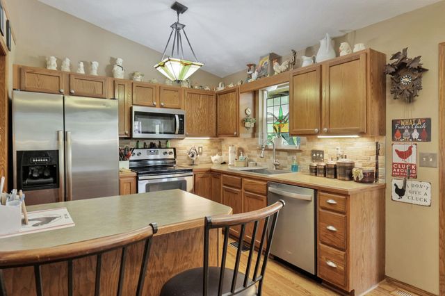 1947 N Marlin Ct, Andover, KS 67002