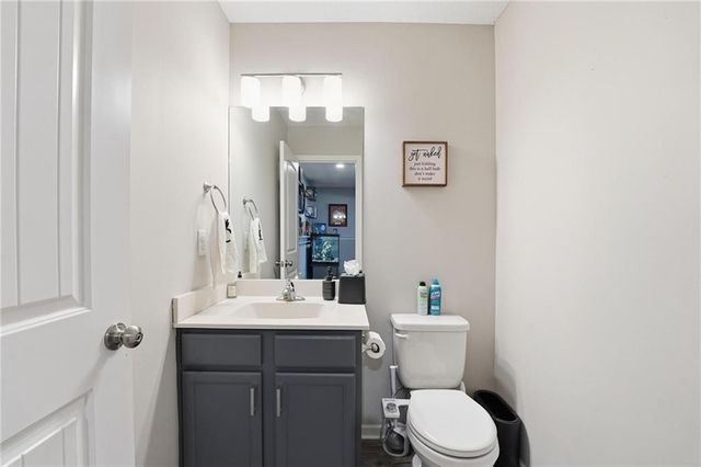 702 Emily Avenue, Belton, MO 64012