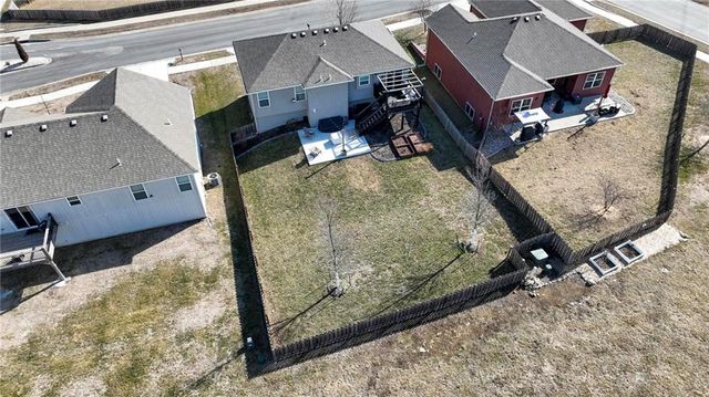 702 Emily Avenue, Belton, MO 64012