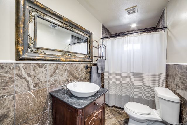 806 Ceralvo, San Antonio, TX 78207