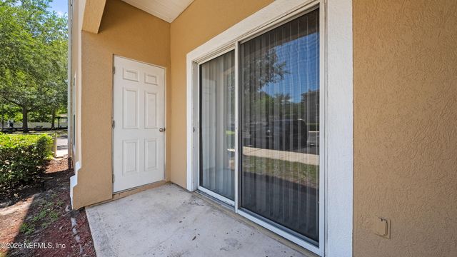 6099 MAGGIES Circle 107, Jacksonville, FL 32244