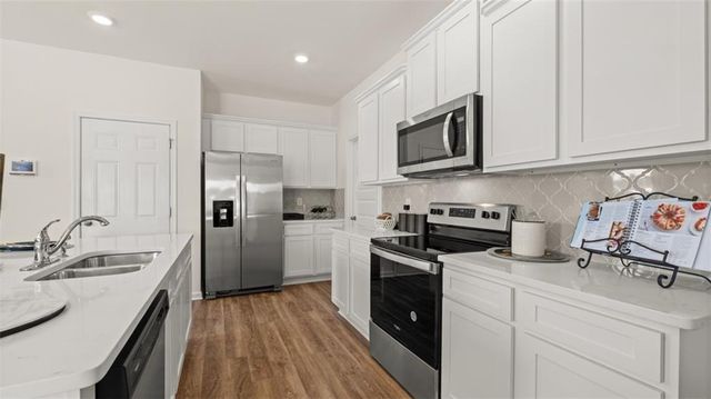 11954 Aukerman Way, Hampton, GA 30228