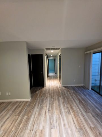 3038 Modella Avenue, Dallas, TX 75229
